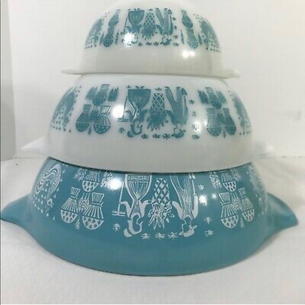 VINTAGE PYREX
